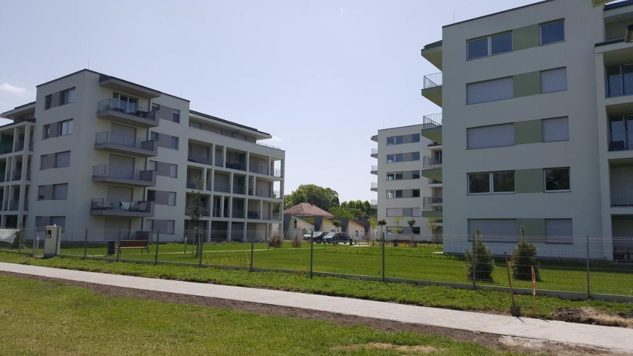 Lelle Resort B20 بالاتوليلّي المظهر الخارجي الصورة