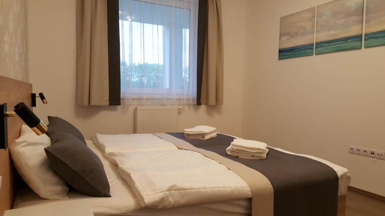 Lelle Resort B20 بالاتوليلّي المظهر الخارجي الصورة