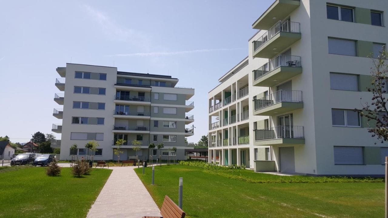 Lelle Resort B20 بالاتوليلّي المظهر الخارجي الصورة