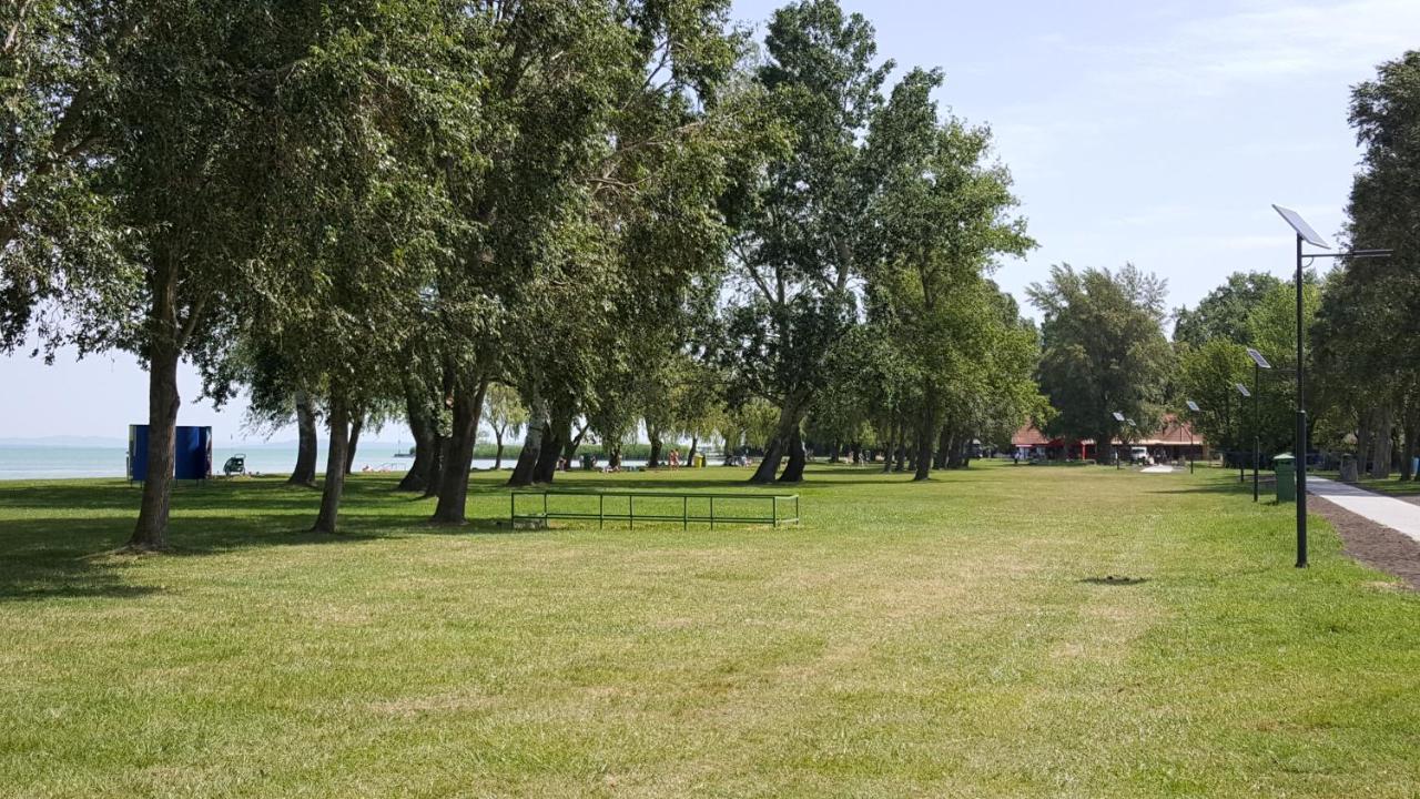 Lelle Resort B20 بالاتوليلّي المظهر الخارجي الصورة