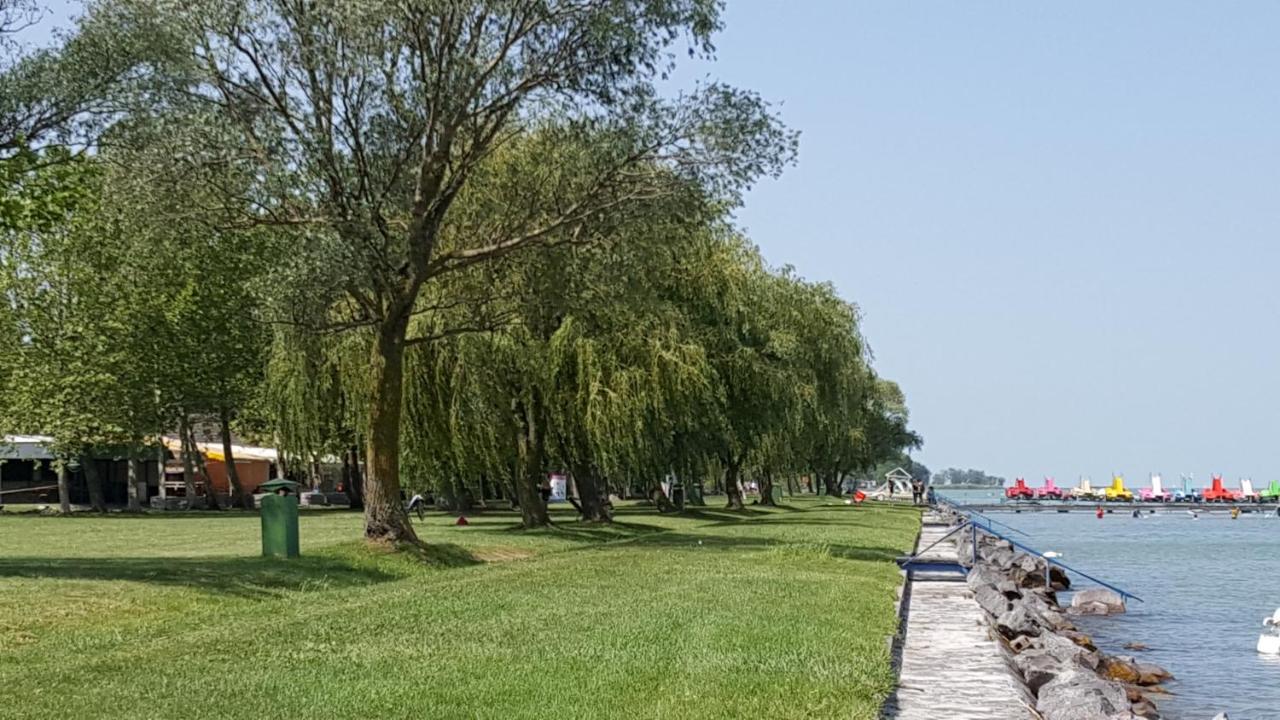 Lelle Resort B20 بالاتوليلّي المظهر الخارجي الصورة
